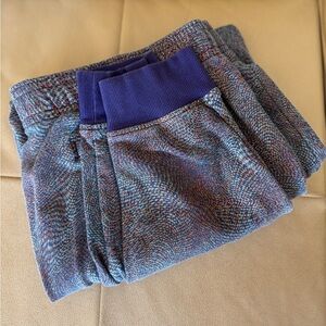 Under Armour Men's Fleece Joggers – XXL | Purple/Orange Print